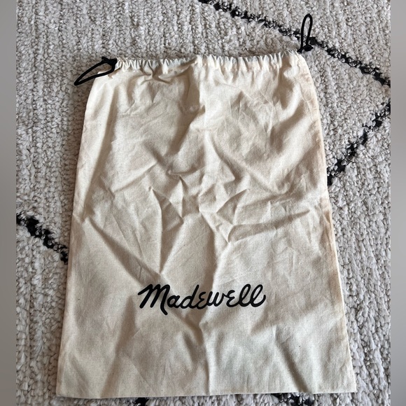 Madewell Sling Crossbody Bag - Picture 11 of 11